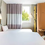 Hotell Ibis Paris Saint-denis Stade Sud 3*