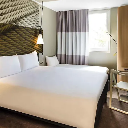 Otel Ibis Paris Saint-denis Stade Sud 3*