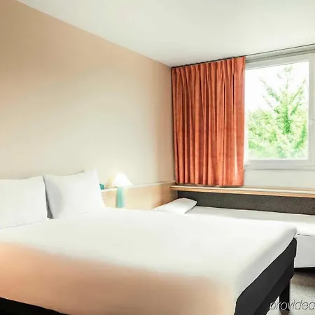 Hotel Ibis Paris Saint-denis Stade Sud 3*