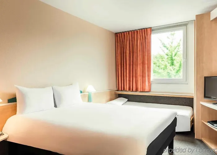 فندق Ibis Paris Saint-denis Stade Sud 3*